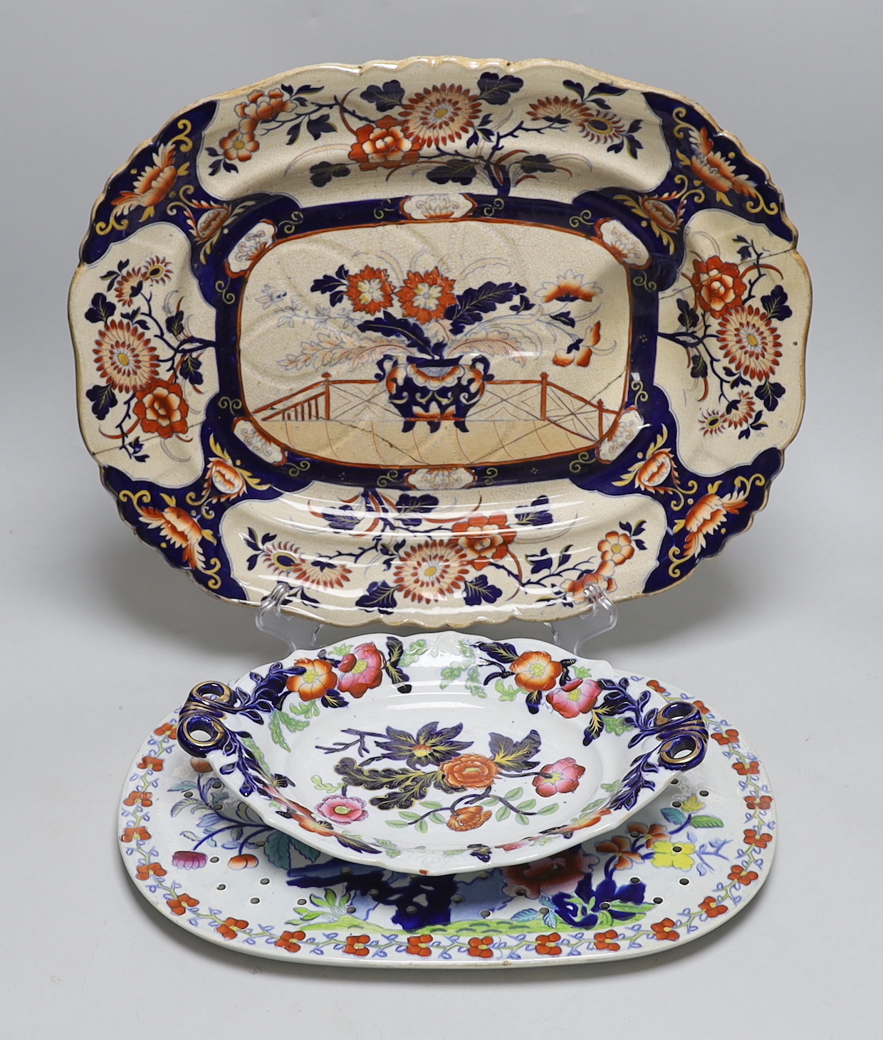 Three pieces of 'ironstone' China